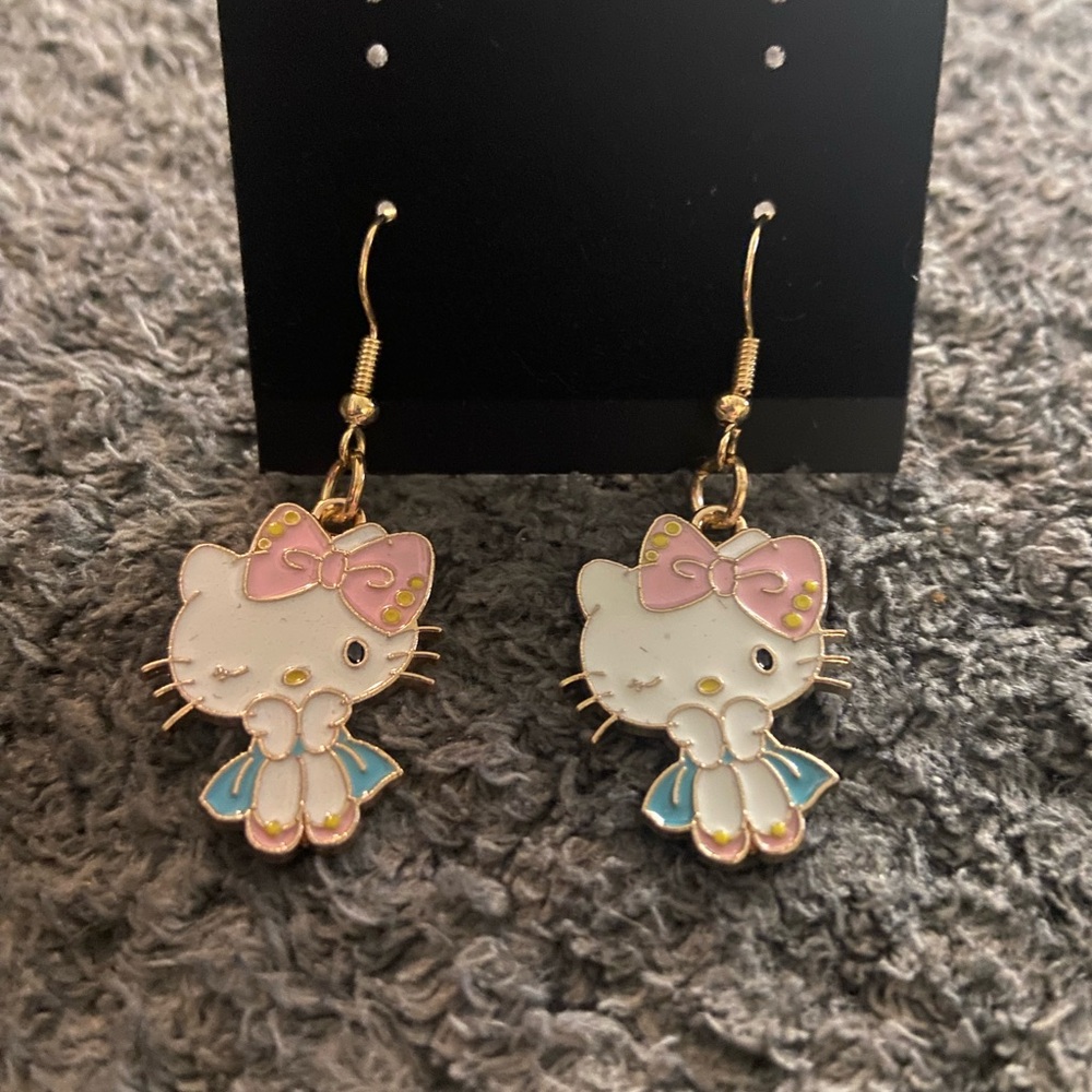 Handcrafted Hello kitty earrings (pick one) - Picture 13 of 13
